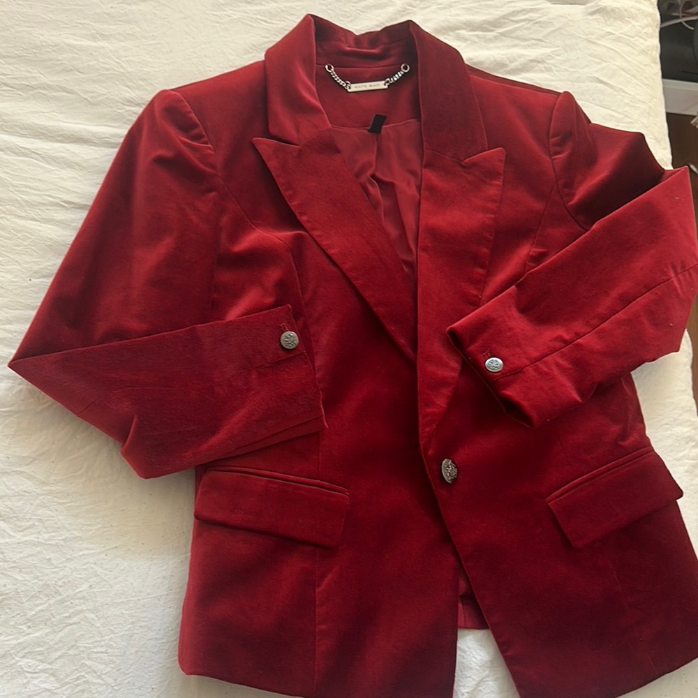 Elegant Red Velvet Women's Blazer